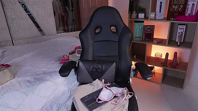 CleeoAdams_'s cam snapshot