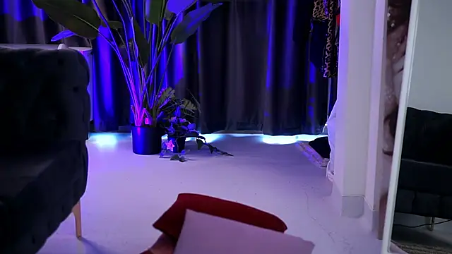 NaughtyChloe's cam snapshot