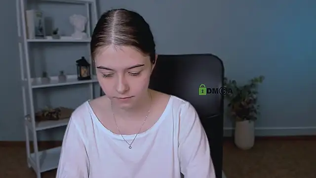 molly_hollow live sex cam