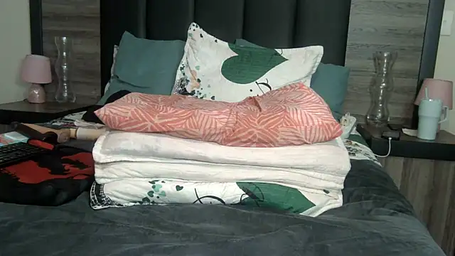 BigButt-MomJ75 live sex cam