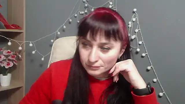 NinaFlawlees live sex cam