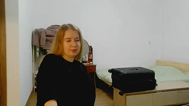 EllaJourney's cam snapshot