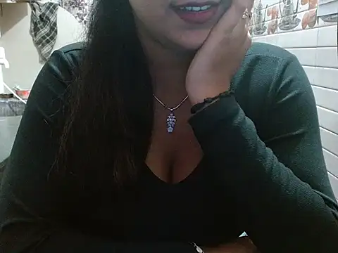 LovingPihu's cam snapshot