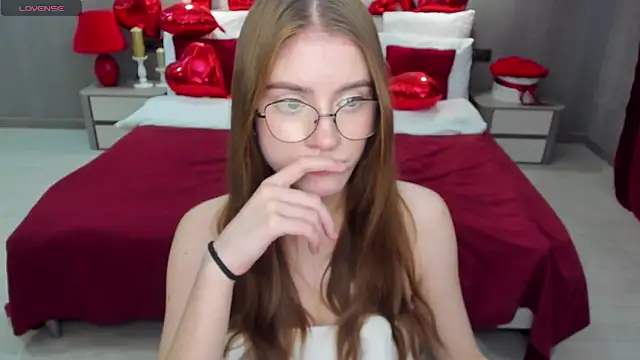 Erica_Kiss's cam snapshot