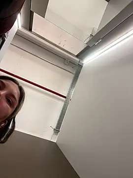 KateBurlesk's cam snapshot