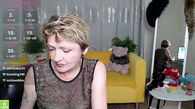 SexyGrandma_ live sex cam