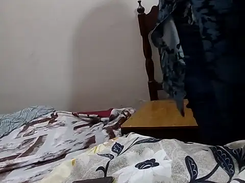 Lovelycouple25 live sex cam