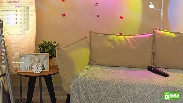 OliviaKis_'s cam snapshot