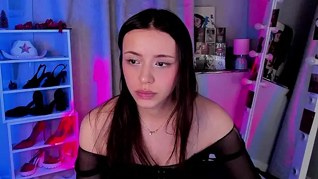 Sahara_Shields's cam snapshot