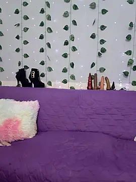 kiara_scottt live sex cam