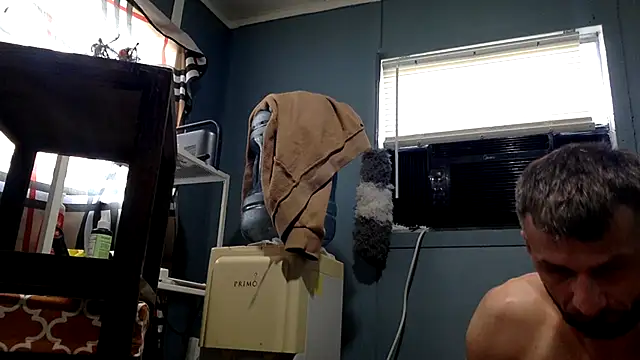 sexyhotstud12 live sex cam