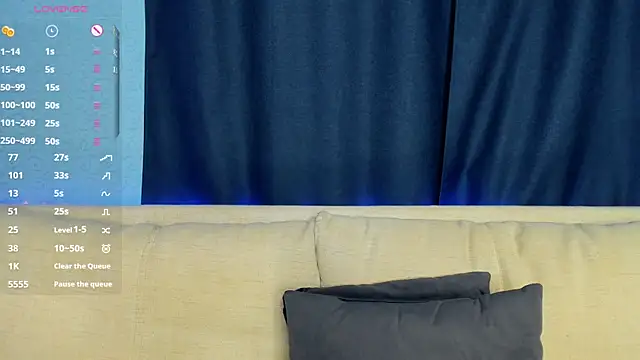 lovelyalivia's cam snapshot