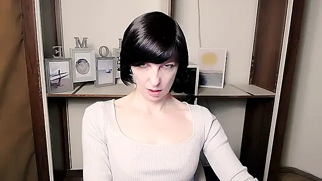 _AngeliaFlow_'s cam snapshot