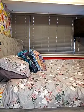 Maddythemilf's cam snapshot