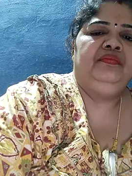 tamilthanushri live sex cam