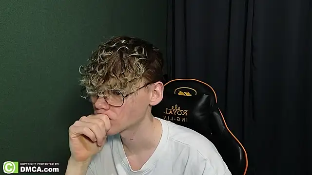 Keytaro live sex cam