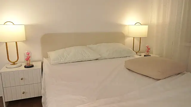 Peopleneedlove144 live sex cam