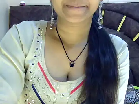 Cute_Aayera's cam snapshot