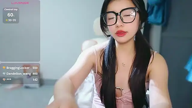 -XiaoYu-777 live sex cam