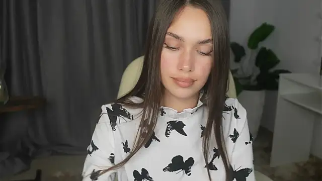 AlysonBain live sex cam