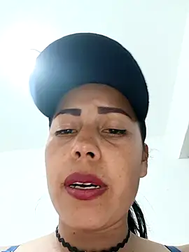 _andrea30 live sex cam