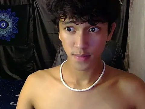 hugekenbigcock live sex cam