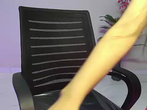 Saanvi_01's cam snapshot