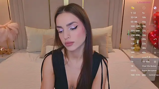 BellaHalles live sex cam