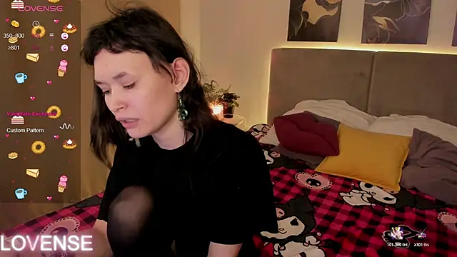 Emily_Strikeee's cam snapshot