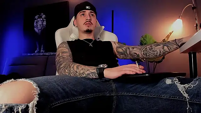 uptomatty live sex cam