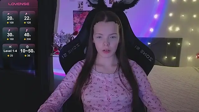 Luna_Navy's cam snapshot