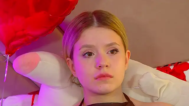 MilanaBalmain live sex cam