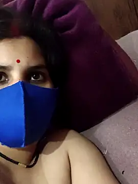 Maahi-Queen live sex cam