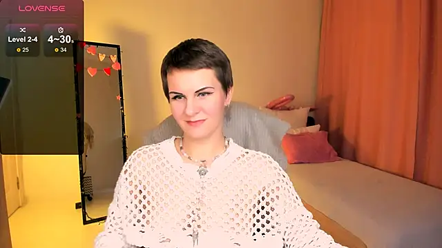 Louisa_Bay's cam snapshot