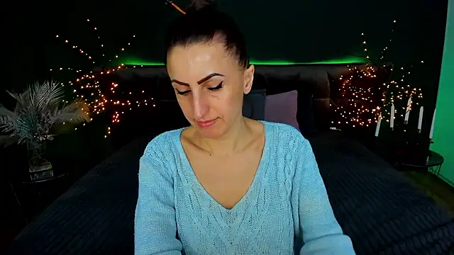 Rebecca_Diamond's cam snapshot