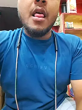 RaiStarrrr0-9's cam snapshot