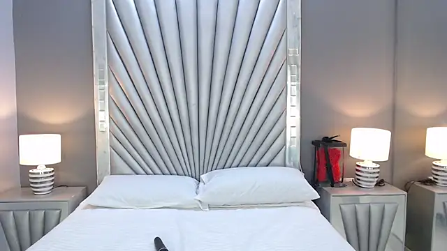 KiaraEverly's cam snapshot