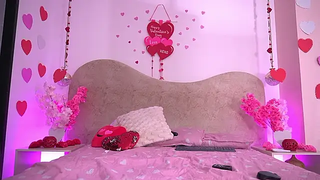 sarakaisy live sex cam