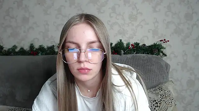 HitGyrl's cam snapshot