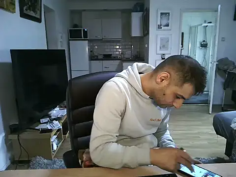 mihaimichael's cam snapshot