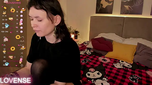 Emily_Strikeee's cam snapshot