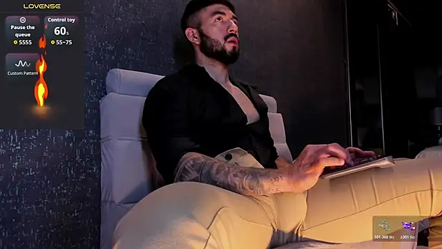 MarkWalker__'s cam snapshot