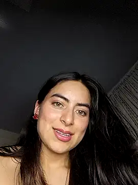 saasha_Petit live sex cam