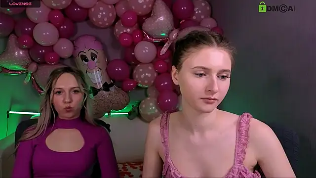 nekky_mouse live sex cam