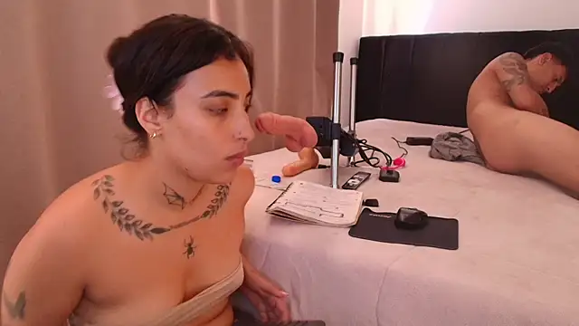 emmi_11 live sex cam