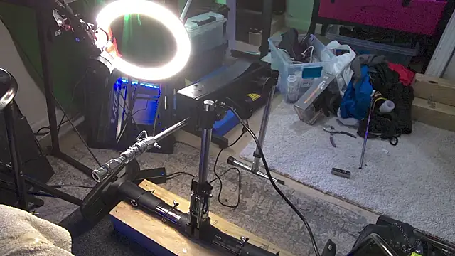 famousALYX live sex cam