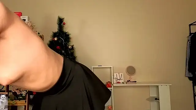 HoneyComfy's cam snapshot