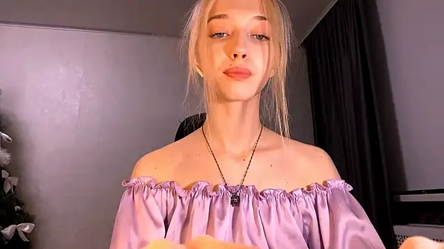 TaliCaan's cam snapshot