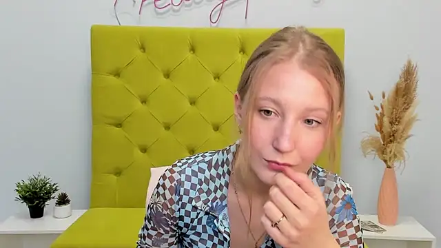 LolaWilsons's cam snapshot