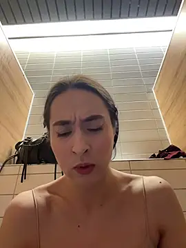 Holly_Play live sex cam